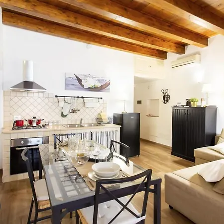 Butera Apartament *